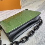 2026年5月11日入荷Louis Vuitton バッグM20565  Coussin  Monogram 26.0 x 20.0 x 12.0  高品質新作/誕生日プレゼント/XS工場