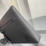 2026年5月11日入荷Louis Vuitton バッグM69837    LV Aerogram  LV   30.0 x 22.0 x 5.0    LV Aerogram    LV   高品質新作/誕生日プレゼント/XS工場