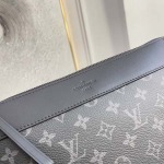 2026年5月11日入荷Louis Vuitton バッグM82543  M82545  monogram shadow  monogram 32 x 21 x 8  高品質新作/誕生日プレゼント/XS工場