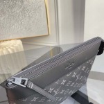 2026年5月11日入荷Louis Vuitton バッグM82543  M82545  monogram shadow  monogram 32 x 21 x 8  高品質新作/誕生日プレゼント/XS工場