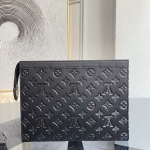 2026年5月11日入荷Louis Vuitton バッグM61692Monogram Eclipse Pochette Voyage :27x21cm 高品質新作/誕生日プレゼント/XS工場