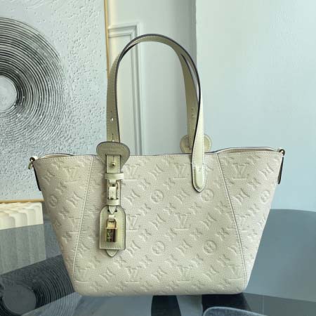 2026年5月11日入荷Louis Vuitton バッグM...