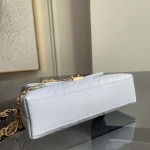 2026年5月11日入荷Louis Vuitton バッグM29352  Nano Madeleine  Monogram Empreinte   S-lo    Cire    12.5 x 6 x 21  高品質新作/誕生日プレゼント/