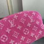 2026年5月11日入荷Louis Vuitton バッグM28050   Pochette Cosm tiqueMonogram Denim dms  19 x 12 x 6 DZ25%高品質新作/誕生日プレゼント/XS工場