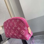 2026年5月11日入荷Louis Vuitton バッグM28050   Pochette Cosm tiqueMonogram Denim dms  19 x 12 x 6 DZ25%高品質新作/誕生日プレゼント/XS工場