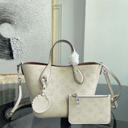 2026年5月11日入荷Louis Vuitton バッグM...