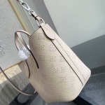 2026年5月11日入荷Louis Vuitton バッグM27599M25861M14395 M14317 M11842M24930M24930M21848  M21849M21909 M26420  M23196MBlossom  高品