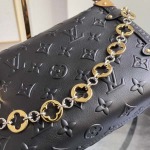 2026年5月11日入荷Louis Vuitton バッグM28570  Nicolas Ghesqui re   Monogram   S-lock   23.5 x 16.0 x 8.5高品質新作/誕生日プレゼント/XS工場