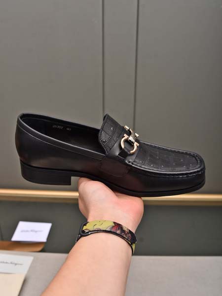 2026年7月13日入荷新品Ferragamoカジュアルシュ...