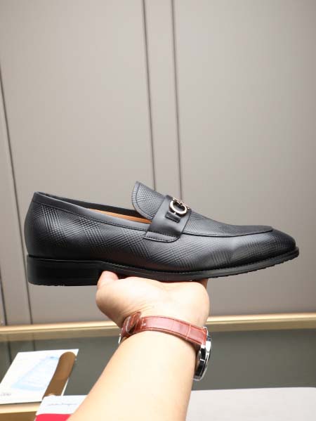 2026年7月13日入荷新品Ferragamoカジュアルシュ...