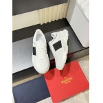 2026年7月16日入荷新品VALENTINOカジュアルシューズ/スニーカー｜メンズ靴人気本革製ギフト/誕生日/TL工場