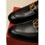 2026年7月18日入荷新品Valentinoカジュアルシューズ/スニーカー｜メンズ靴人気本革製ギフト/誕生日/TL工場