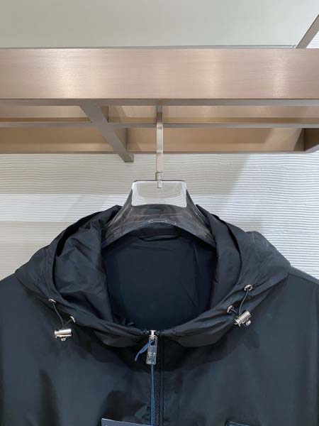 2026年8月7日入荷秋冬新作Pradaジャケット高級品/LD工場