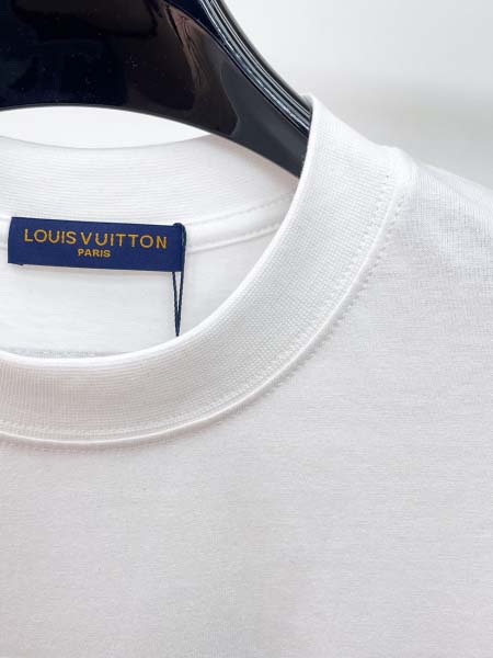 2026年8月18日入荷新作Louis Vuitton半袖 tシャツ高品質★ファッション/誕生日プレゼント/贈り物/DM工場
