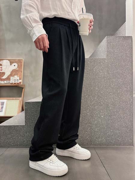 2026年8月21日秋冬新作Loeweスラックス高品質人気の商品/YGY工場