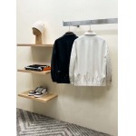 2026年8月7日入荷秋冬新作Miu miuジャケット高級品/LD工場