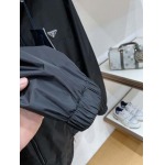 2026年8月7日入荷秋冬新作Pradaジャケット高級品/LD工場