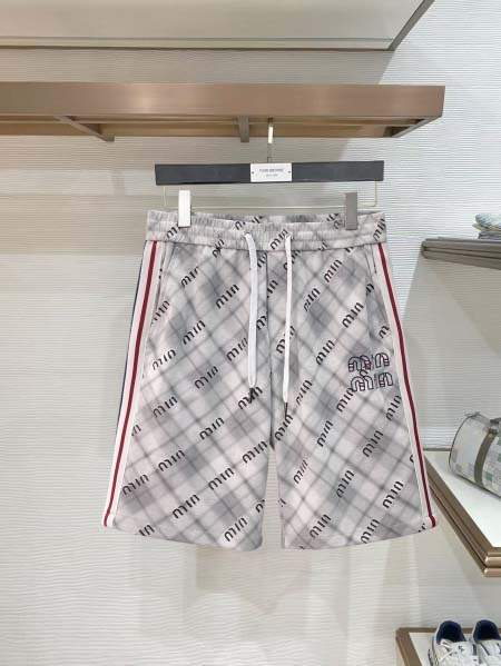 2026年8月18日入荷新作miumiu半ズボン高品質★ファ...