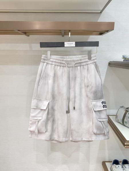 2026年8月18日入荷新作miumiu半ズボン高品質★ファ...