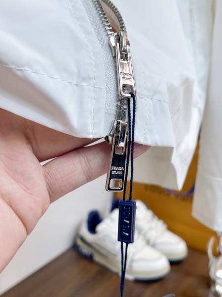 2026年9月3日秋冬新作Pradaジャケット高品質人気の商品/YGY工場