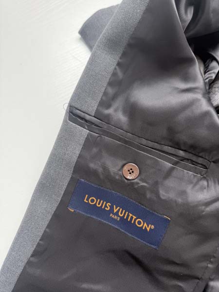 2026年9月8日秋冬新作Louis vuittonジャケット高品質人気の商品