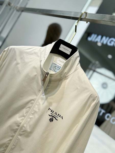 2026年9月8日秋冬新作Pradaジャケット高品質人気の商品