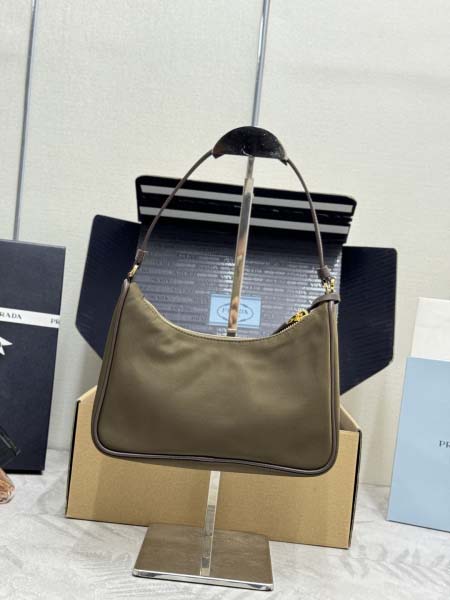 2026年9月28日入荷新作Prada極品/正規品同様/人気/革/バッグ/TY工場