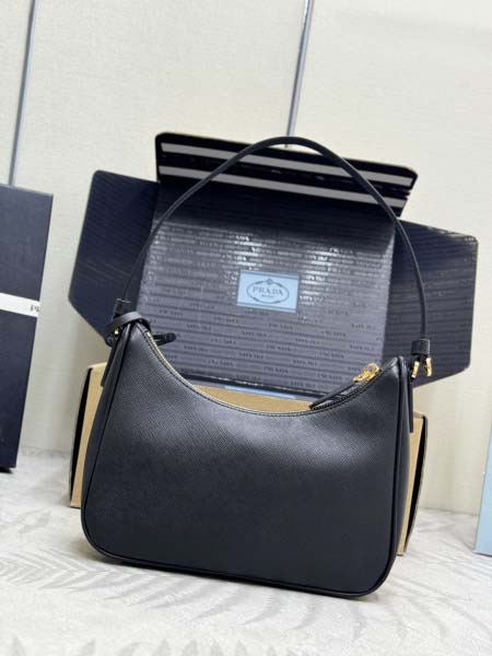 2026年9月30日入荷新作Prada極品/正規品同様/人気/革/バッグ/TY工場