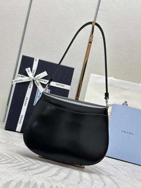 2026年9月30日入荷新作Prada極品/正規品同様/人気/革/バッグ/TY工場