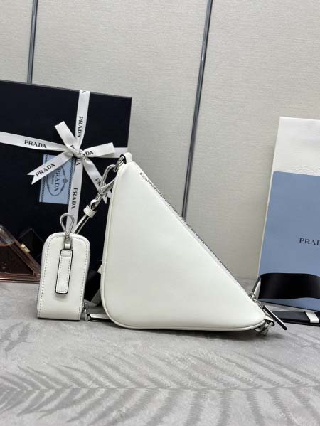 2026年9月30日入荷新作Prada極品/正規品同様/人気/革/バッグ/TY工場