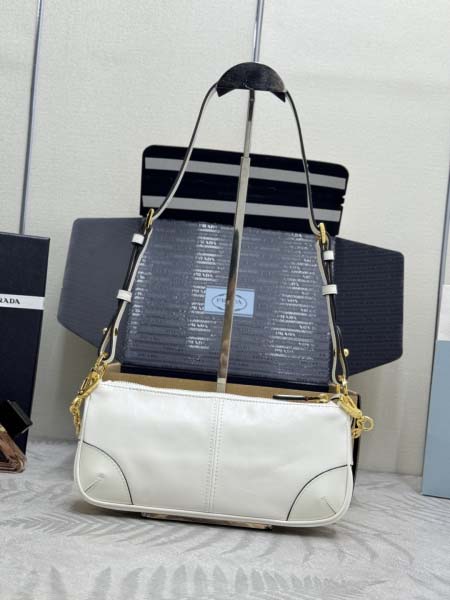 2026年9月30日入荷新作Prada極品/正規品同様/人気/革/バッグ/TY工場