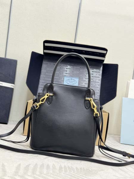 2026年9月30日入荷新作Prada極品/正規品同様/人気/革/バッグ/TY工場