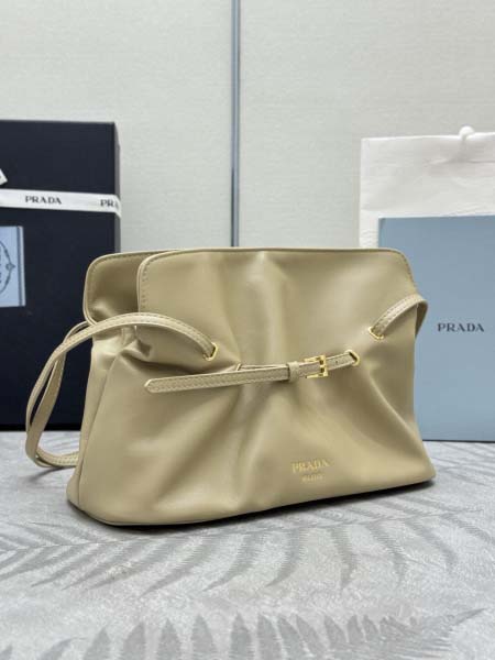 2026年9月30日入荷新作Prada極品/正規品同様/人気/革/バッグ/TY工場