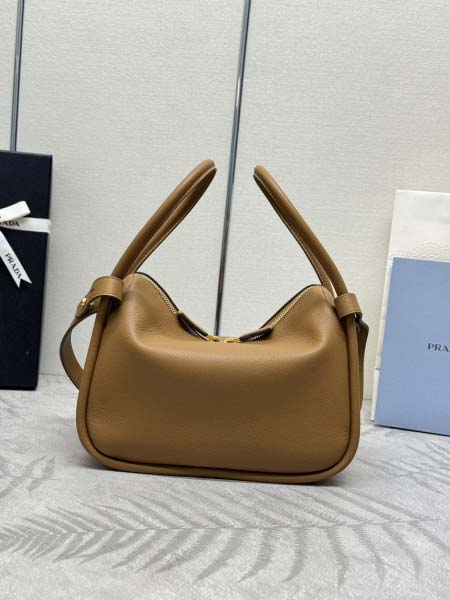 2026年9月30日入荷新作Prada極品/正規品同様/人気/革/バッグ/TY工場