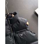 2026年9月3日秋冬新作Pradaダウンジャケットベスト高品質人気の商品/YGY工場