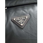 2026年9月3日秋冬新作Pradaダウンジャケットベスト高品質人気の商品/YGY工場