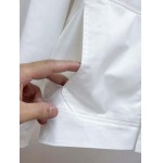 2026年9月8日秋冬新作Pradaジャケット高品質人気の商品