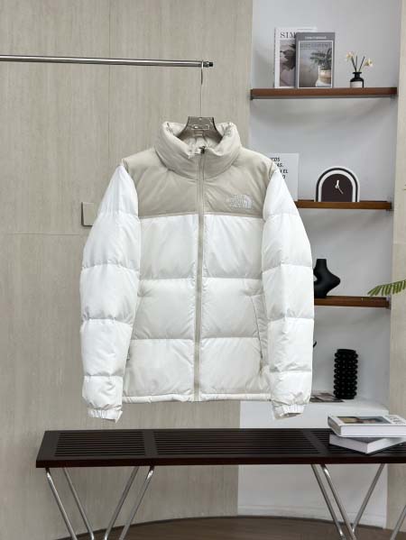 2026年9月22日秋冬新作The North Faceダウ...