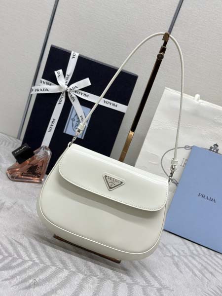 2026年9月30日入荷新作Prada極品/正規品同様/人気...