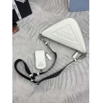 2026年9月30日入荷新作Prada極品/正規品同様/人気/革/バッグ/TY工場