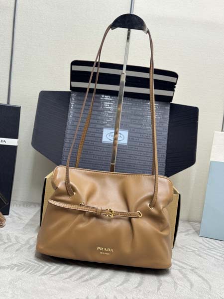 2026年9月30日入荷新作Prada極品/正規品同様/人気...