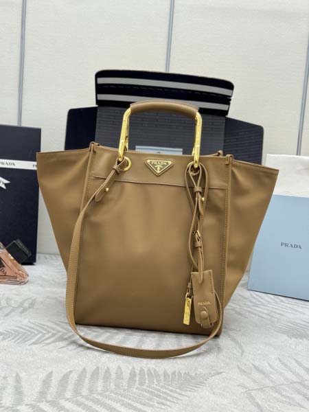 2026年9月30日入荷新作Prada極品/正規品同様/人気...