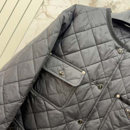 2026年10月6日入荷秋冬新作PRADAジャケット女性用ファッション/誕生日プレゼント/贈り物 can工場