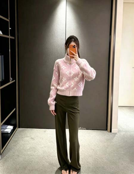 2026年10月8日入荷秋冬新作Louis Vuitton ニットカーディガン  女性用ファッション/誕生日プレゼント/贈り物 can工場
