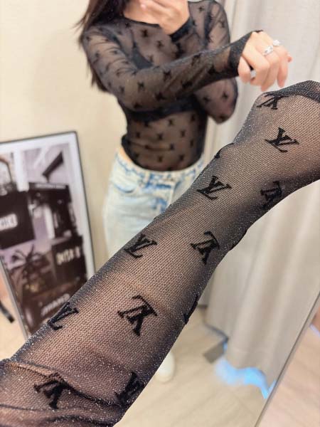 2026年10月8日入荷秋冬新作Louis Vuittonアンダーシャツ女性用ファッション/誕生日プレゼント/贈り物 can工場