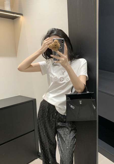 2026年10月8日入荷秋冬新作Louis Vuitton半袖 tシャツ女性用ファッション/誕生日プレゼント/贈り物 can工場