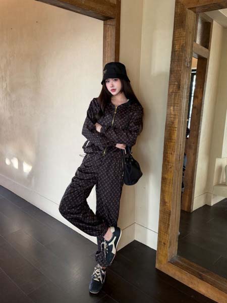 2026年10月8日入荷秋冬新作Louis Vuitton上下女性用ファッション/誕生日プレゼント/贈り物 can工場