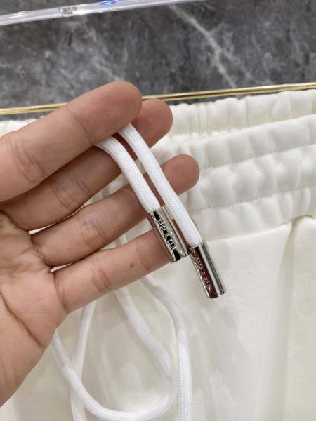 2026年10月12日秋冬新作Prada上下セット高品質人気の商品/OM工場