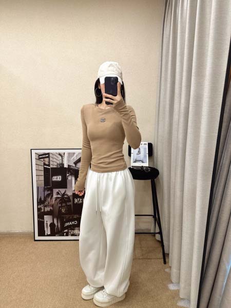 2026年10月14日入荷秋冬新作Chanel長袖女性用ファッション/誕生日プレゼント/贈り物 can工場