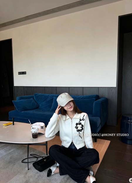 2026年10月15日入荷秋冬新作Chanel ニットカーディガン  女性用ファッション/誕生日プレゼント/贈り物 can工場